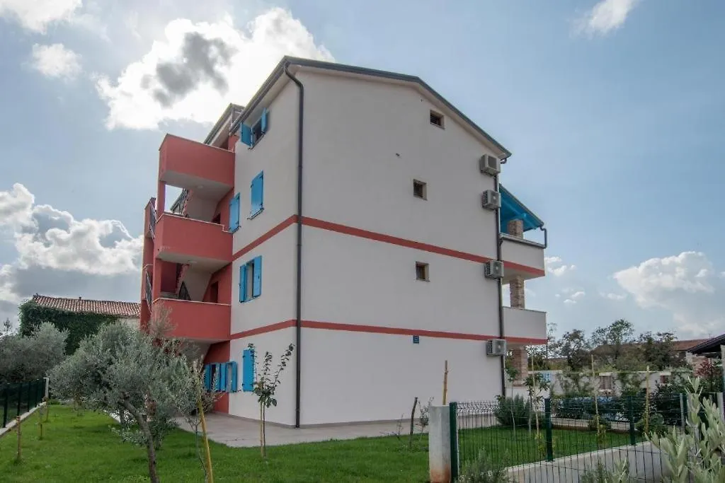 דירה אומאג Apartman Lina